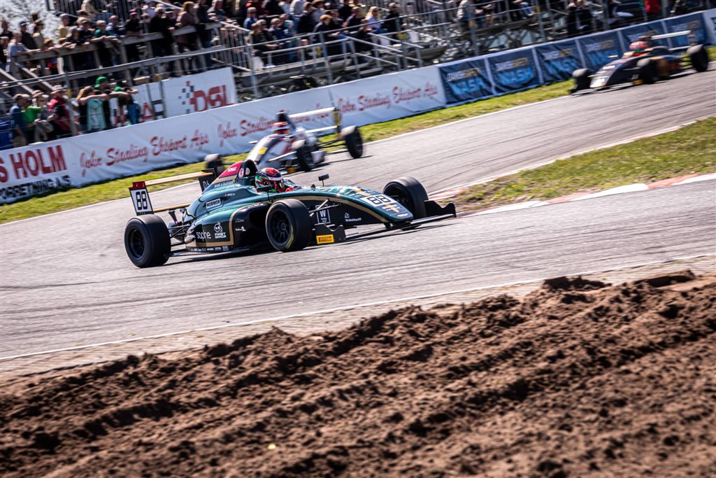 Vovemod eller erfaring: Ring Djursland udfordrer altid.
(Foto: Grippo)